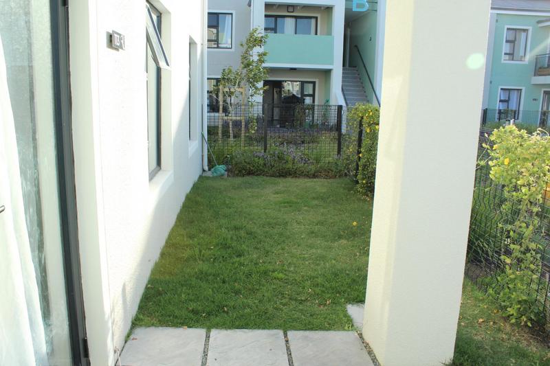 2 Bedroom Property for Sale in Burgundy Estate Western Cape